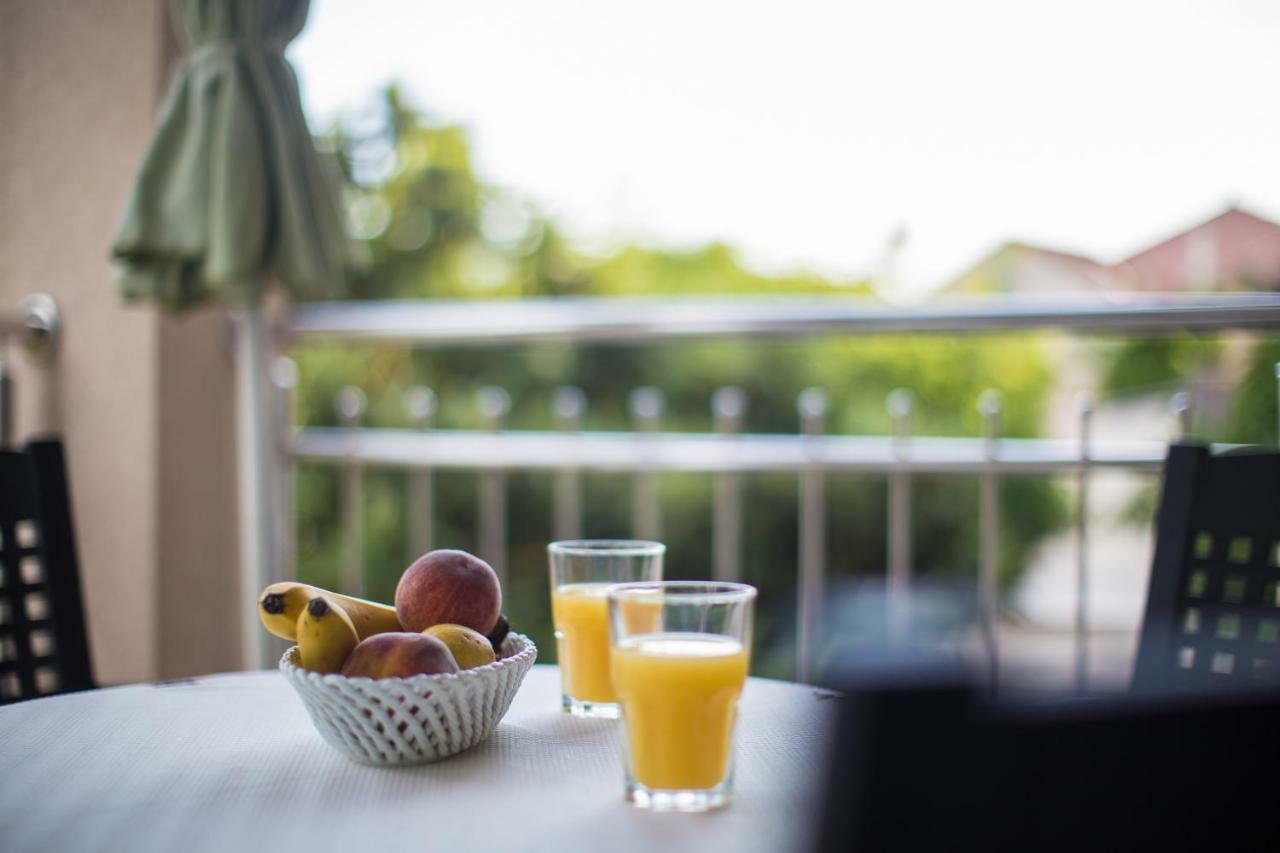 Apartment Smuljic Vrboska Buitenkant foto