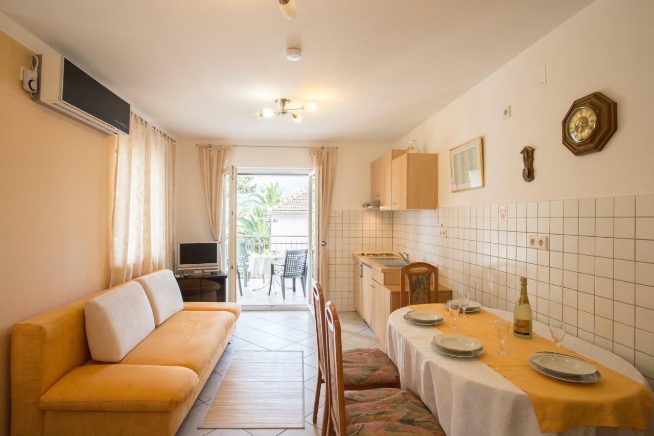 Apartment Smuljic Vrboska Buitenkant foto